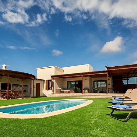 Las Caletas Village Playa Blanca Exterior photo